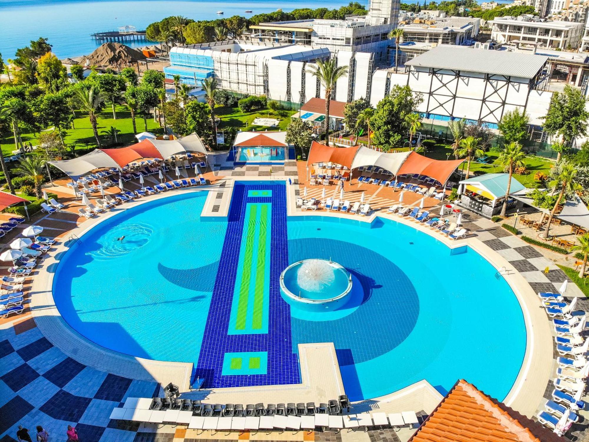Queen'S Park Le Jardin Kemer Dış mekan fotoğraf
