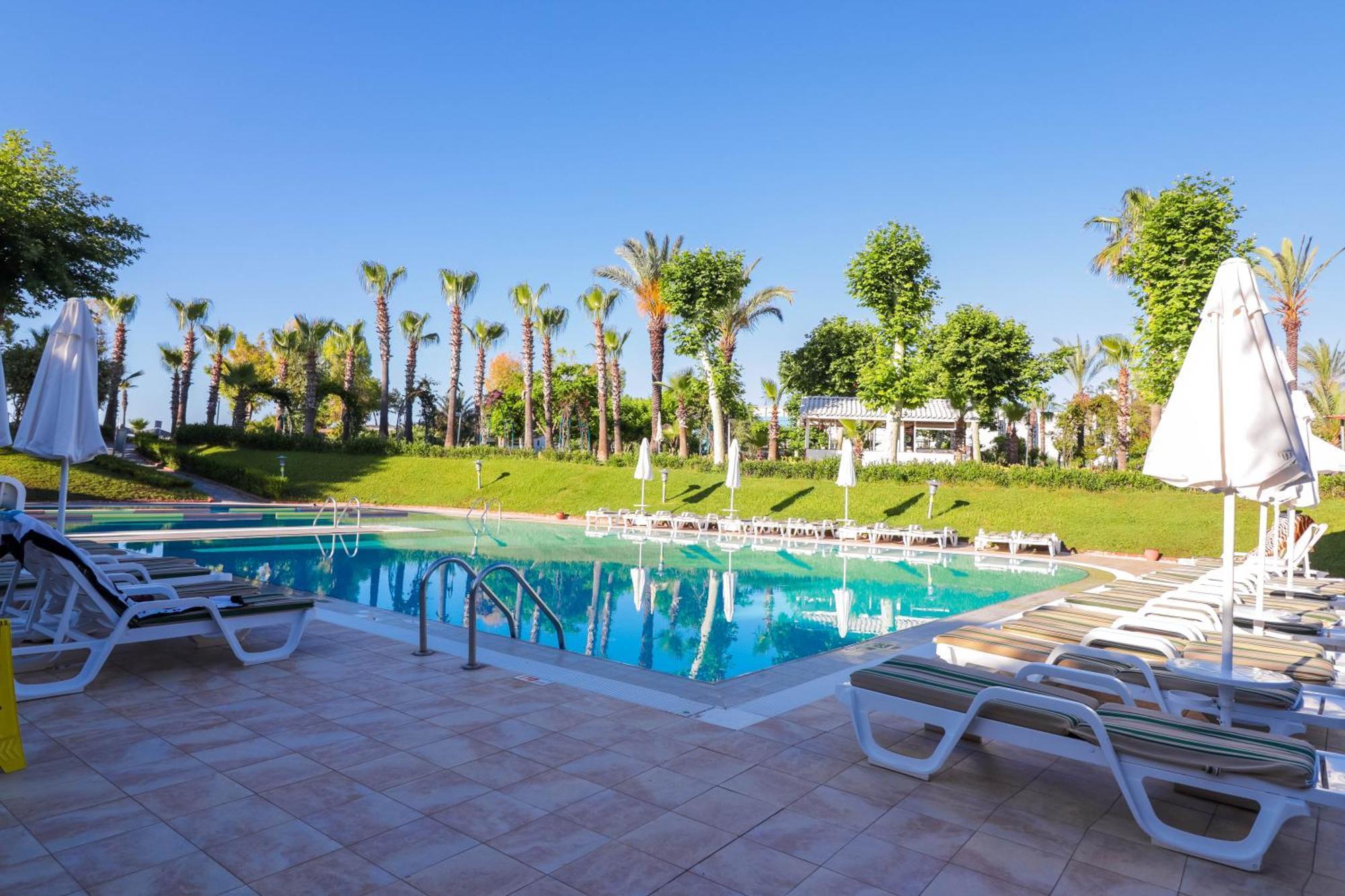 Queen'S Park Le Jardin Kemer Dış mekan fotoğraf