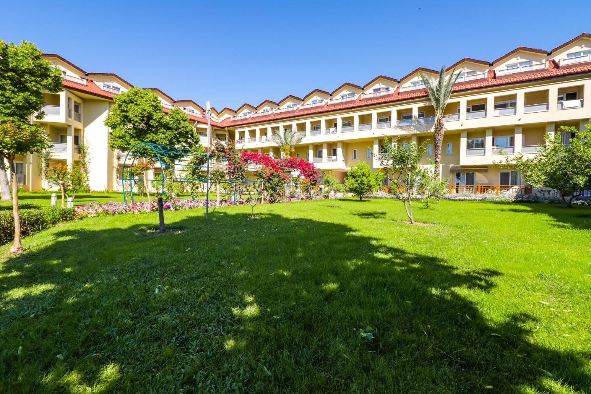 Queen'S Park Le Jardin Kemer Dış mekan fotoğraf