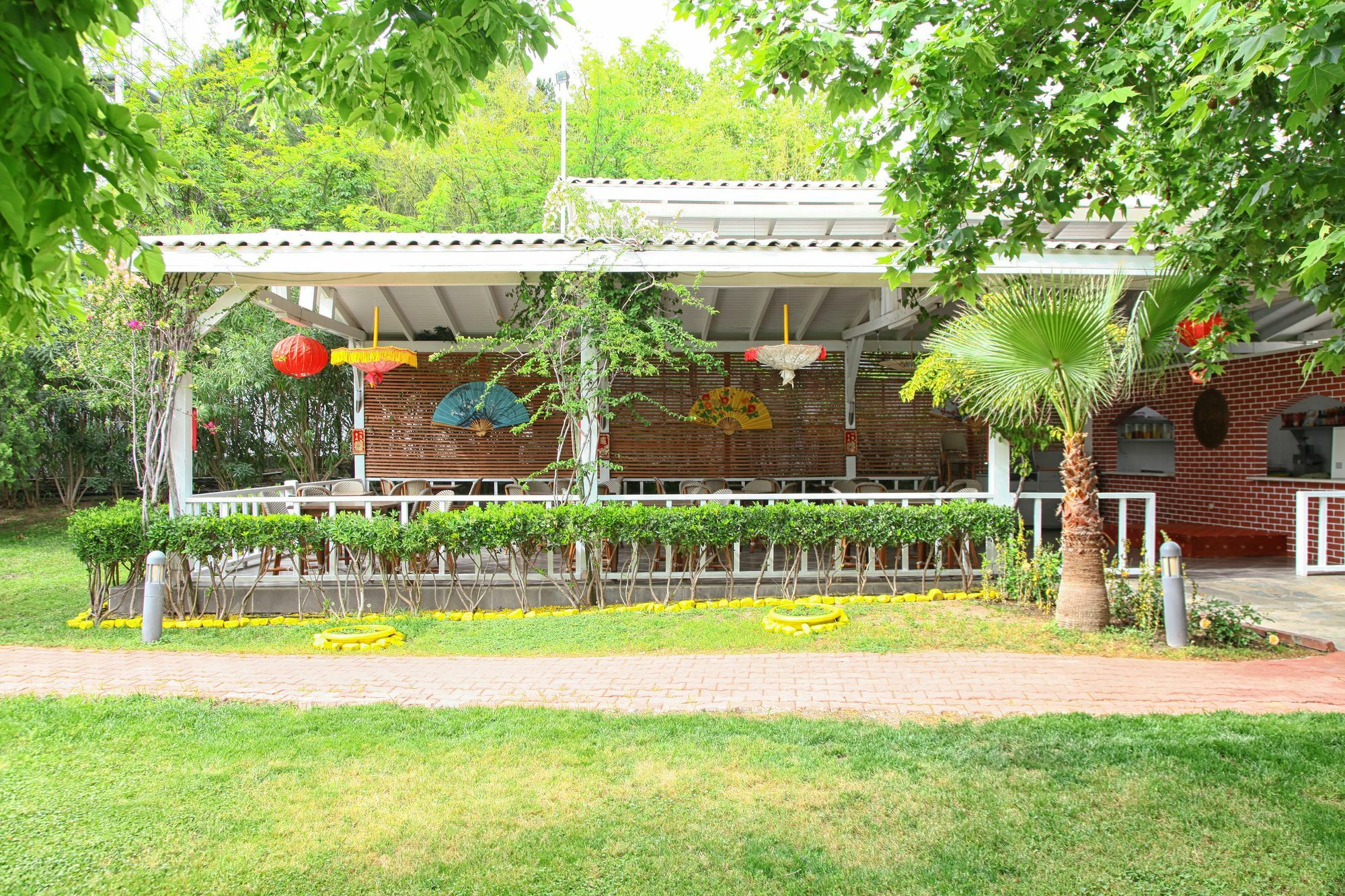 Queen'S Park Le Jardin Kemer Dış mekan fotoğraf